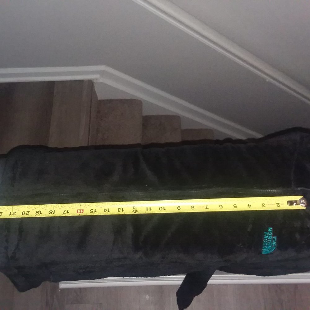 The NORTH FACE Women's Osito Jacket - Picture 13 of 16